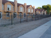 milkhollow-arch-fence-1-3
