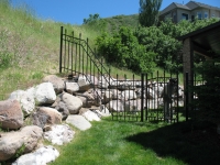 iron-anvil-fences-spear-top-double-rail-circles-draper-fence-4-4