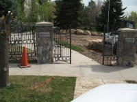 iron-anvil-fences-spear-top-double-rail-circles-lucas-fence-11-5-5