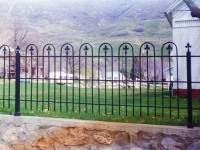 iron-anvil-fences-spear-top-double-rail-loop-spear-227-loop-and-spear