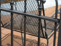 iron-anvil-fences-spear-top-single-rail-loop-spear-227-benson-bruce-900-e-yard-6-8