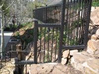 iron-anvil-fences-by-others-iron-anvil-fences-aire-dr-park-city-hammered-tube-by-others-1