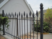 iron-anvil-fences-by-others-iron-anvil-fences-by-capitol-2