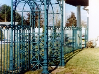 iron-anvil-fences-by-others-iron-by-others-005