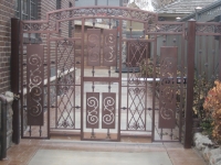 iron-anvil-fences-by-others-peter-gate-by-others