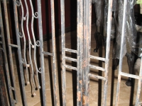 iron-anvil-gates-by-others-man-off-6200-s