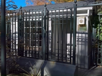 61-0760-C-Iron-Anvil-Gates-Man-Flat-TALL-OAKS-GATE-199