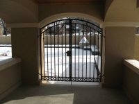 iron-anvil-gates-man-arch-01