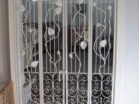 iron-anvil-gates-man-arch-gracie-15052-cat-gate-1