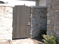 iron-anvil-gates-man-arch-mortensen-in-alpine-with-cedar-wood-2