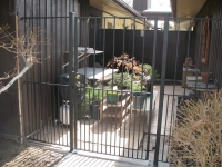 iron-anvil-gates-man-flat-richardson-14662