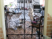 iron-anvil-gates-man-french-curve-scroll-top-aire-dr-park-city-1-2