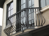 iron-anvil-railing-belly-rail-single-top-flat-bar-scroll-top-integrated-mcdowell-5-2