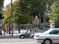iron-anvil-railing-by-others-european-france-paris-263-16