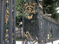 iron-anvil-railing-by-others-european-france-paris-263-51