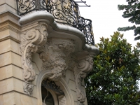 iron-anvil-railing-by-others-european-france-paris-263-57