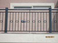 iron-anvil-railing-double-top-circles-01