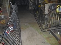 iron-anvil-railing-double-top-collars-3