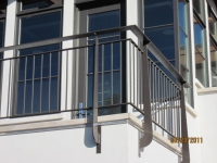 iron-anvil-railing-double-top-simple-ingerson-const-boshito-rail-8-4