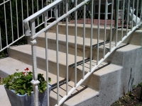 iron-anvil-railing-double-top-simple-keller-ferris-rental-1-2