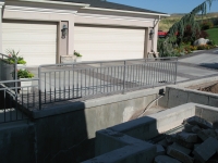 iron-anvil-railing-double-top-simple-watts-bonemart-4