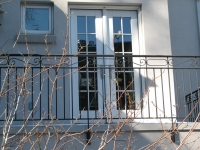 iron-anvil-railing-double-top-valance-steel-scrolls-ovals-williams-tane-1