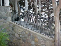 iron-anvil-railing-double-top-valance-vine-rail-cannon-tracy-2
