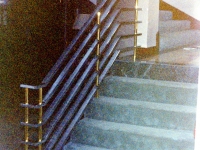 iron-anvil-railing-horizontal-flat-bar-10-4504-chrome-and-brass-2