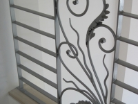 iron-anvil-railing-horizontal-flat-bar-steel-pattern-urban-h-street-unit-b-9