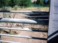 iron-anvil-railing-horizontal-round-bar-24036