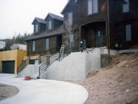 iron-anvil-railing-horizontal-square-tube-xxxx-21031-3