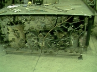 iron-anvil-railing-scrolls-and-patterns-misc-vine-grape-heavy-apollo-granite-grape-a-construction-4