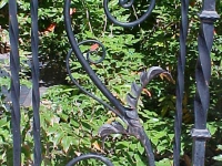 iron-anvil-railing-scrolls-and-patterns-repeating-castings-remake-scrolls-1