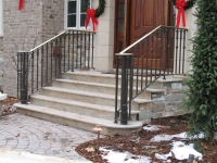 iron-anvil-railing-single-top-collars-brass-top-dr-stohl-integrated-job-13619-1