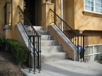 iron-anvil-railing-single-top-collars-parrish-rail-with-collars-3