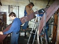 41-0020-iron-anvil-stairs-grand-circular-treads-angle-iron-Wikens-41