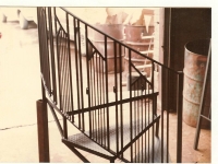 iron-anvil-stairs-spiral-checker-plate-quarter-turn-with-modern-pattern