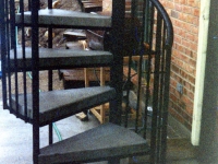 iron-anvil-stairs-spiral-concrete-reverse-41-1002-a-2