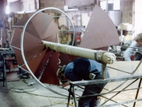 iron-anvil-stairs-spiral-wood-step-wood-center-pole-01-092-1